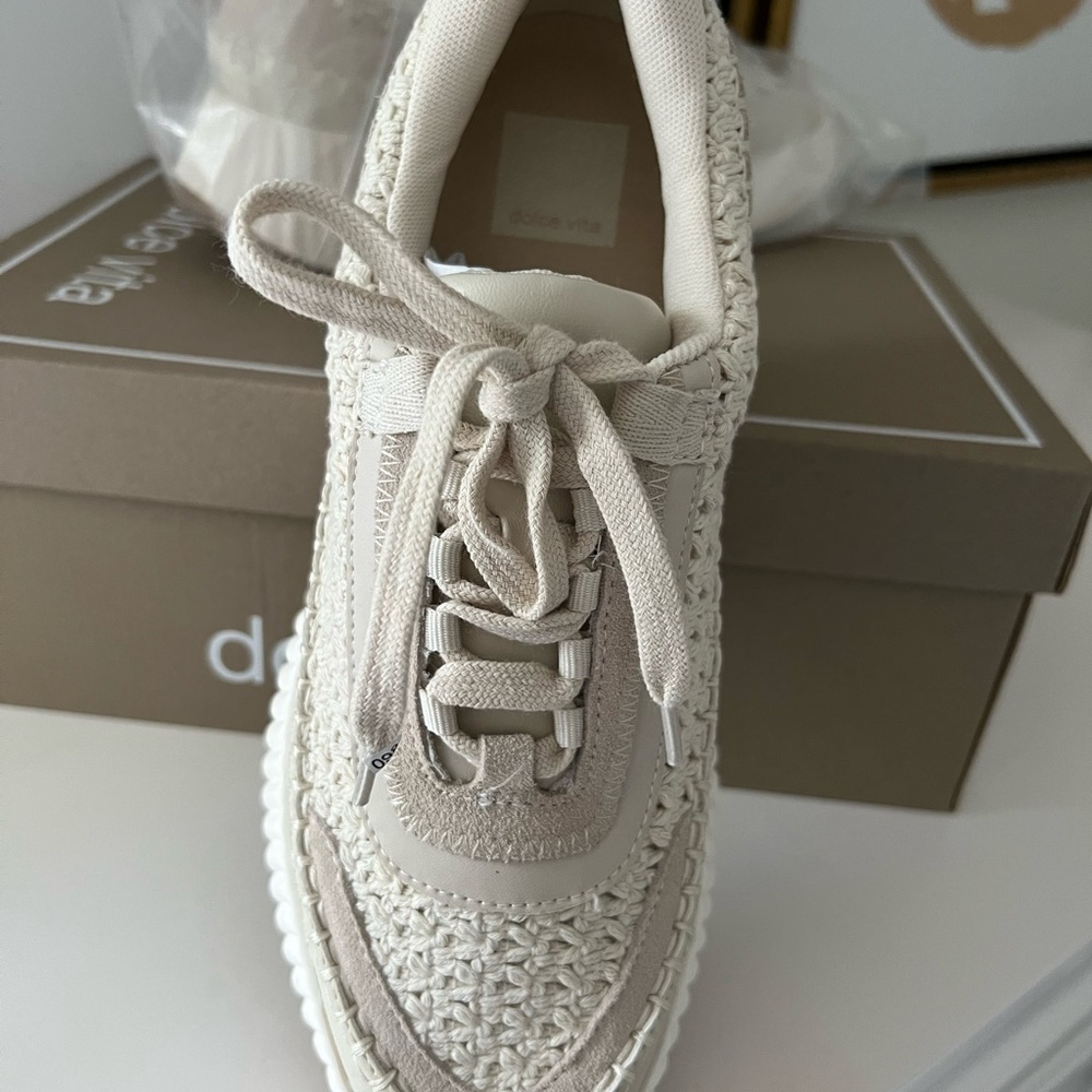 Dolce Vita DOLEN
SANDSTONE 8.5